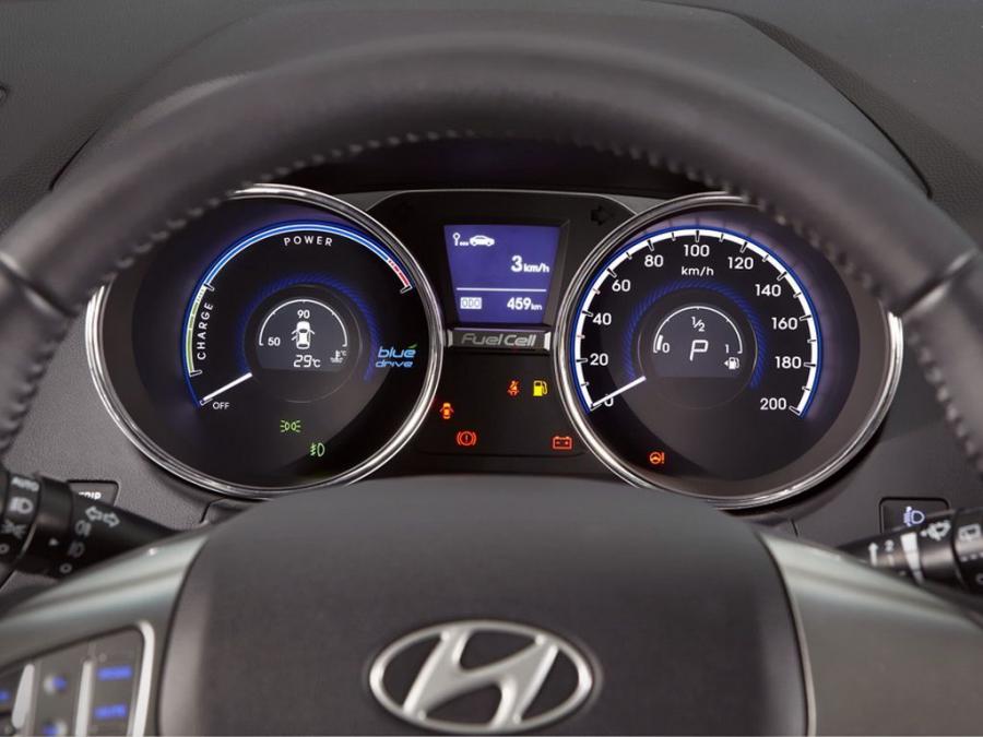  Hyundai ix35 Fuel Cell 2012 года  (фото 32 из 32)